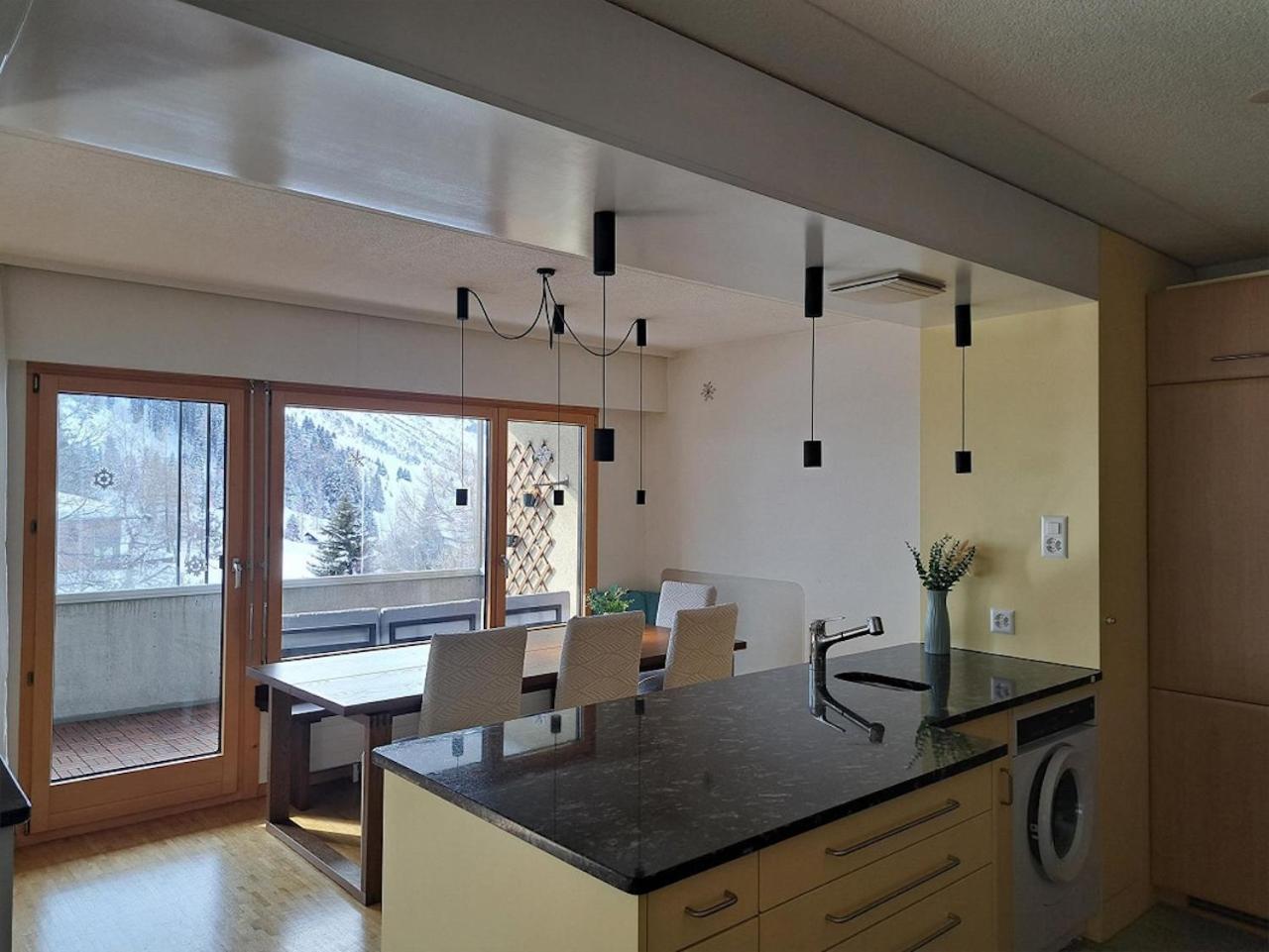 Top Modernes Apartment Im Herzen Von Andermatt Balkon & Bergblick Kültér fotó